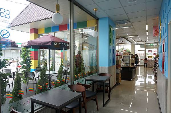 LRG_DSC06177.jpeg LRG_DSC06177.jpeg