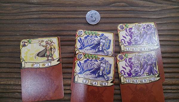 異族 THRONE 繁體中文新版 開箱及規則介紹 by 高雄 異族 THRONE 繁體中文新版 開箱及規則介紹 by 高雄