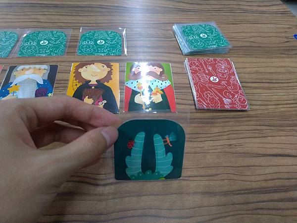 隱形帽 俄羅斯兒童桌遊 附中文說明書 開箱及規則介紹 by 隱形帽 俄羅斯兒童桌遊 附中文說明書 開箱及規則介紹 by