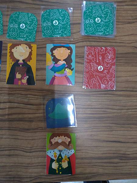 隱形帽 俄羅斯兒童桌遊 附中文說明書 開箱及規則介紹 by 隱形帽 俄羅斯兒童桌遊 附中文說明書 開箱及規則介紹 by