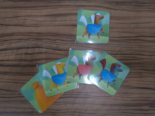 神奇小馬 Pony Run 附中文說明書 開箱及規則介紹 b 神奇小馬 Pony Run 附中文說明書 開箱及規則介紹 b