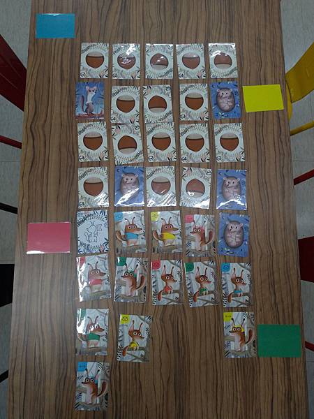 松鼠取堅果 Squeeerrels 附中文說明書 開箱及規則 松鼠取堅果 Squeeerrels 附中文說明書 開箱及規則