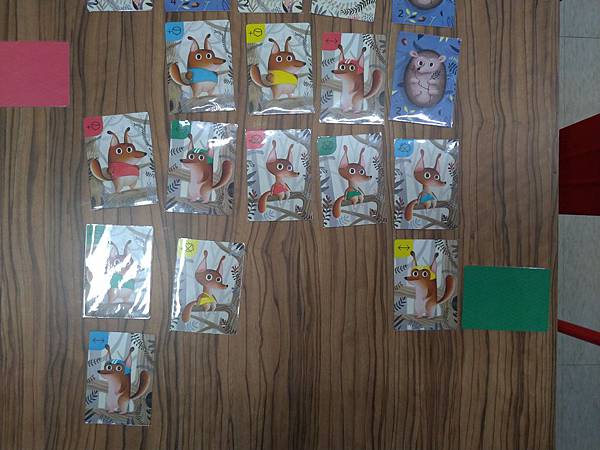 松鼠取堅果 Squeeerrels 附中文說明書 開箱及規則 松鼠取堅果 Squeeerrels 附中文說明書 開箱及規則