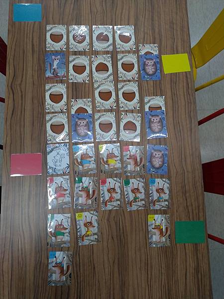 松鼠取堅果 Squeeerrels 附中文說明書 開箱及規則 松鼠取堅果 Squeeerrels 附中文說明書 開箱及規則