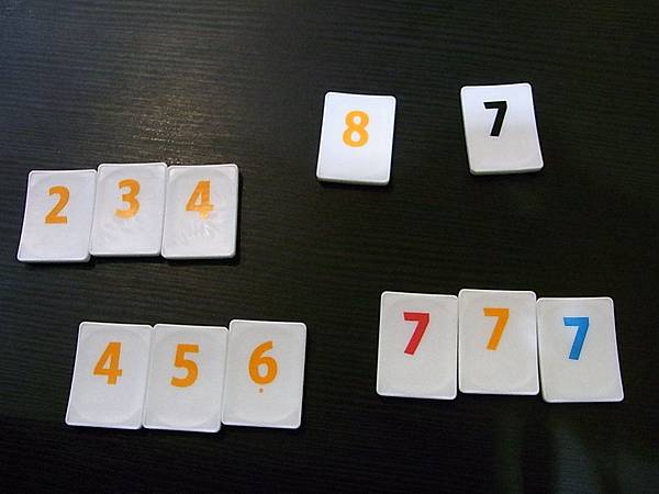 拉密變臉版 Rummikub Twist 開箱及規則介紹 b