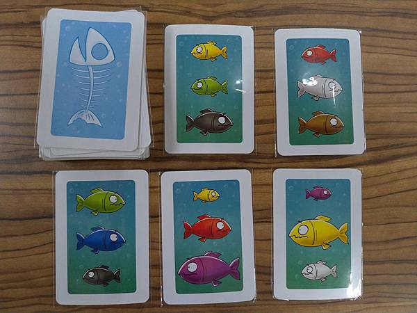 大魚吃小魚 PIRANHAS 繁體中文版 開箱及規則介紹 b 大魚吃小魚 PIRANHAS 繁體中文版 開箱及規則介紹 b