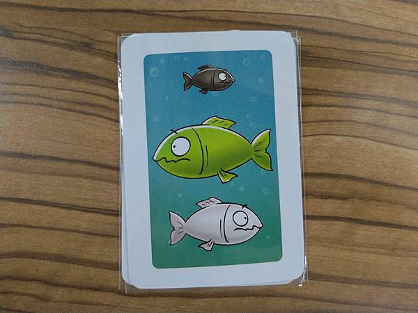 大魚吃小魚 PIRANHAS 繁體中文版 開箱及規則介紹 b 大魚吃小魚 PIRANHAS 繁體中文版 開箱及規則介紹 b