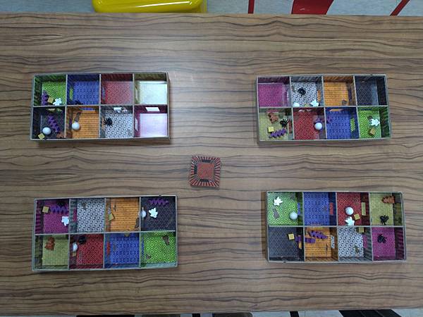 晃晃詭宅 Panic Mansion 繁體中文版 開箱及規則 晃晃詭宅 Panic Mansion 繁體中文版 開箱及規則