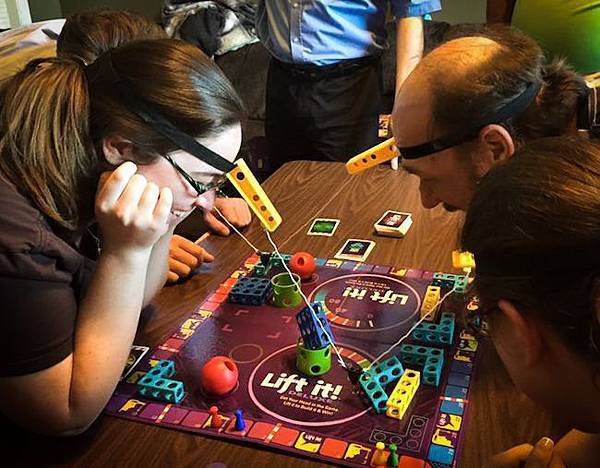 二人三築 兩人三築 Lift it 繁體中文版 開箱及規則介 二人三築 兩人三築 Lift it 繁體中文版 開箱及規則介