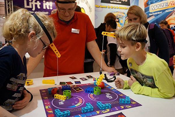 二人三築 兩人三築 Lift it 繁體中文版 開箱及規則介 二人三築 兩人三築 Lift it 繁體中文版 開箱及規則介