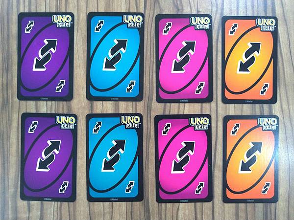 Uno Flip Card Game 附中文卡表 開箱及規則 Uno Flip Card Game 附中文卡表 開箱及規則