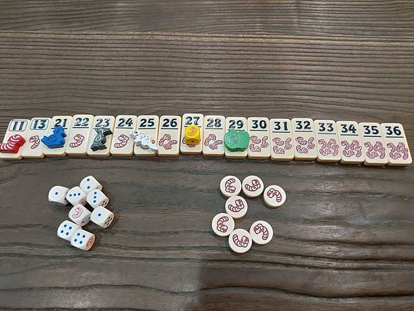 蟲蟲燒烤豪門派對 繁體中文版 開箱及規則介紹 by 高雄龐奇 蟲蟲燒烤豪門派對 繁體中文版 開箱及規則介紹 by 高雄龐奇