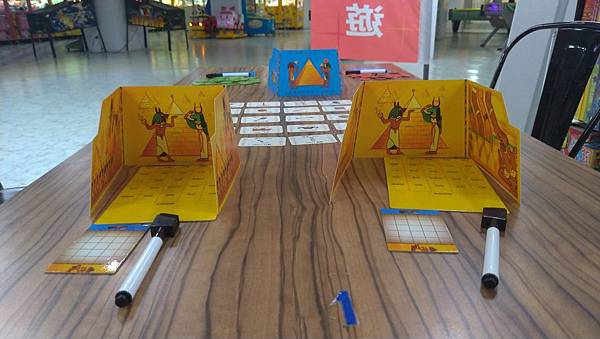 第一類接觸 First Contact 繁體中文版 開箱及規 第一類接觸 First Contact 繁體中文版 開箱及規