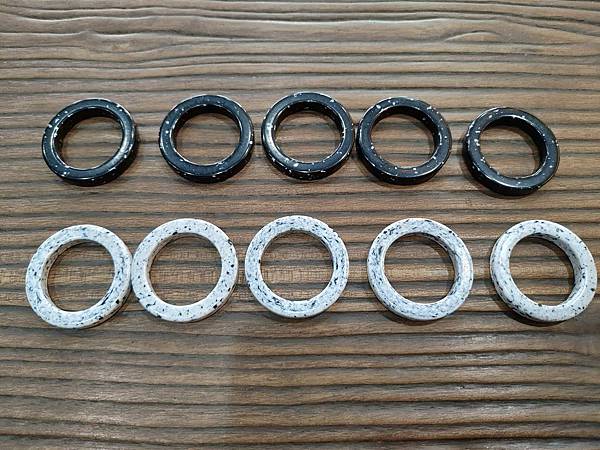 圈套棋 Yinsh 多國語言版附中文說明書 開箱及規則介紹 圈套棋 Yinsh 多國語言版附中文說明書 開箱及規則介紹