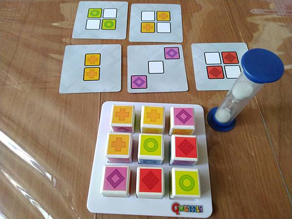 解謎骰 QWUZZLE 繁體中文版 開箱及規則介紹 by 高