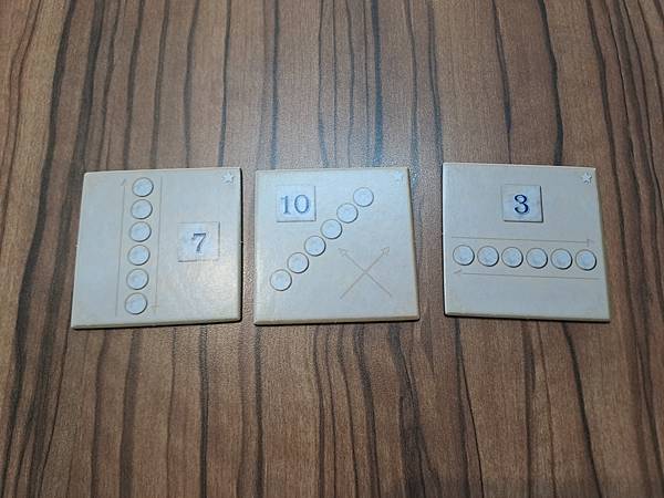 花磚密語:對決 Azul Duel 繁體中文版 開箱及規則介 花磚密語:對決 Azul Duel 繁體中文版 開箱及規則介