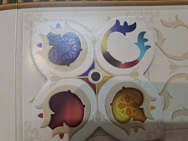 花磚密語:對決 Azul Duel 繁體中文版 開箱及規則介 花磚密語:對決 Azul Duel 繁體中文版 開箱及規則介