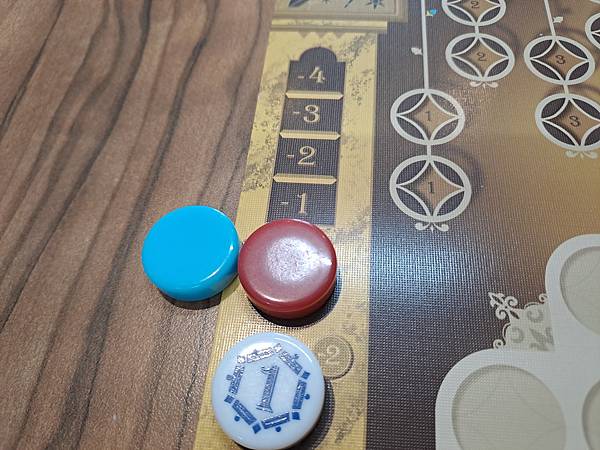 花磚密語:對決 Azul Duel 繁體中文版 開箱及規則介 花磚密語:對決 Azul Duel 繁體中文版 開箱及規則介