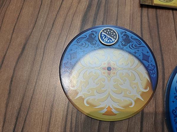 花磚密語:對決 Azul Duel 繁體中文版 開箱及規則介 花磚密語:對決 Azul Duel 繁體中文版 開箱及規則介