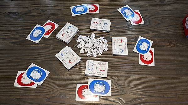 閱讀空氣 究極二選一 繁體中文版 開箱及規則介紹 by 高雄