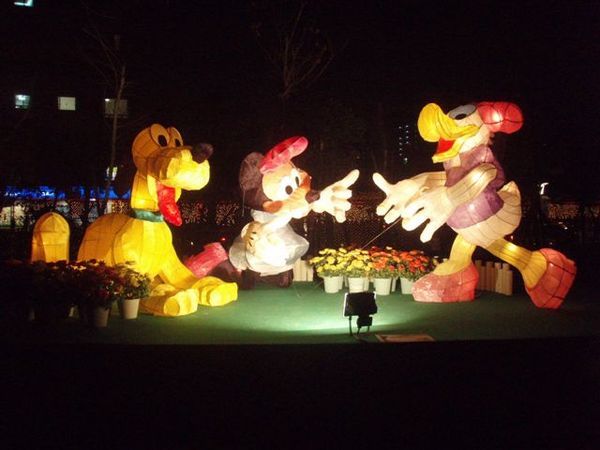 米老鼠家族造型花燈