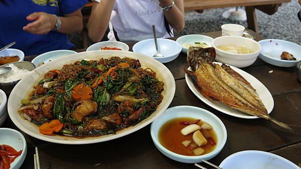 鹹鯖魚定食간고등어 +安東燒雞.JPG