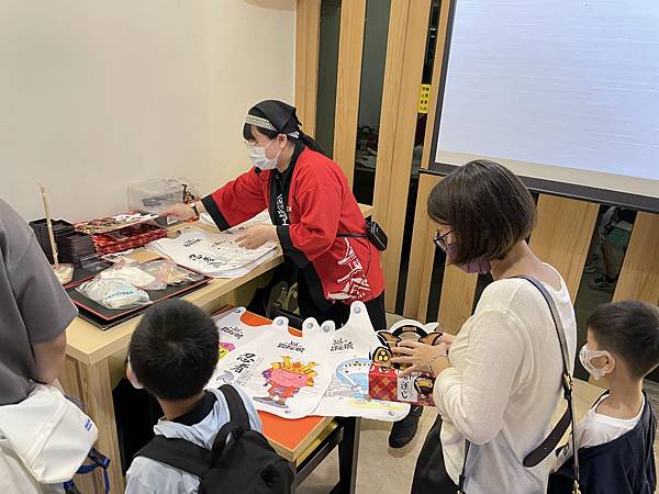 桃園 龍潭 室內觀光景點 手信霧隱城 拍照 伴手禮好去處