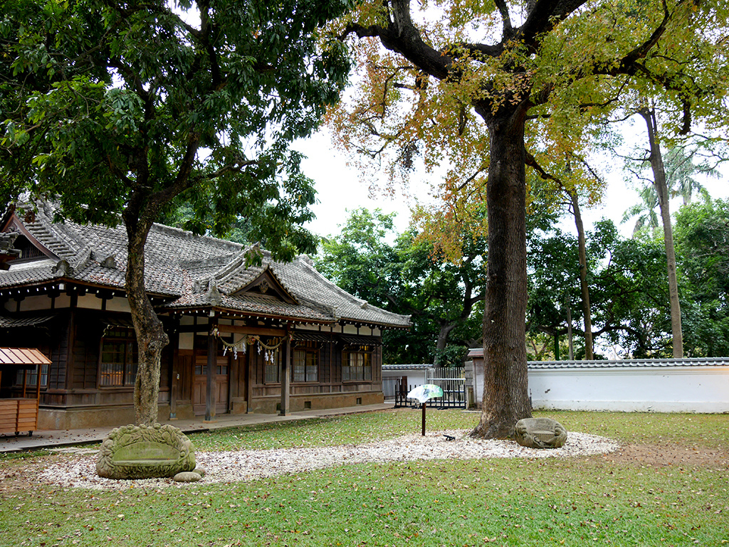 07-2右側建築.jpg - 嘉義公園(嘉義市史蹟資料館、射日塔、孔廟)