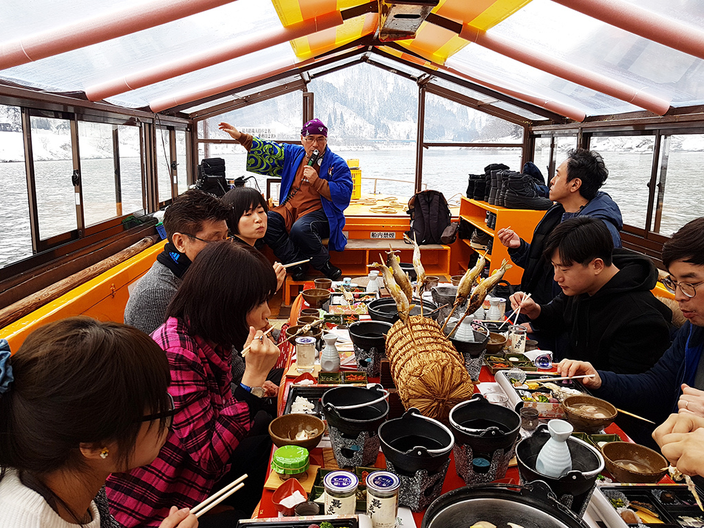 14豐盛船上大餐.jpg - 日本山形縣最上川遊船