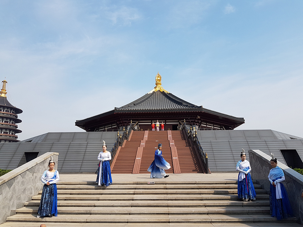 01洛陽明堂.jpg - 隋唐洛陽城國家考古遺址公園