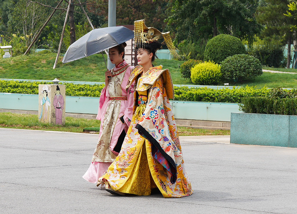 31武則天演員.jpg - 隋唐洛陽城國家考古遺址公園