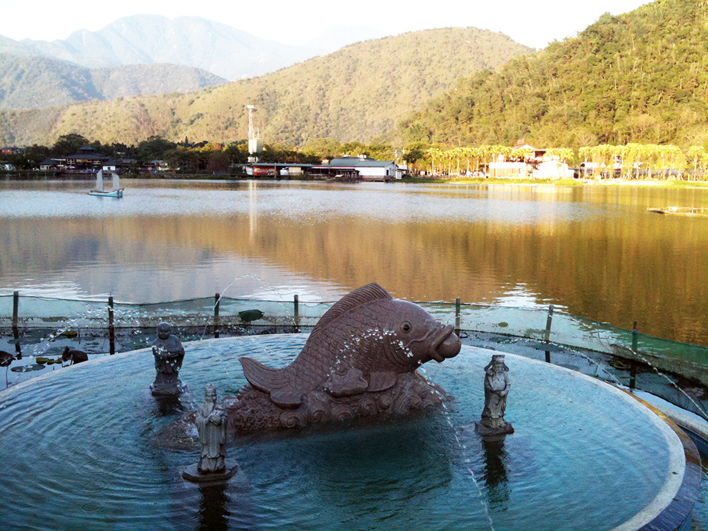 埔里鯉魚潭風景區 / 流傳七大吉穴傳說 / 南投縣埔里鎮