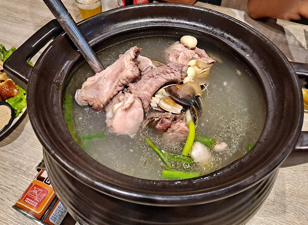 05蛤蠣排骨雞湯.jpg