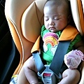 10-LUNA in baby car seat.JPG