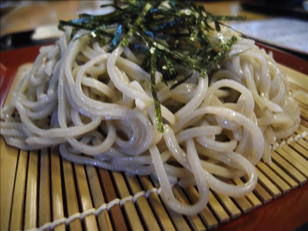 冷的蕎麥面