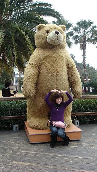 巨大的熊.jpg