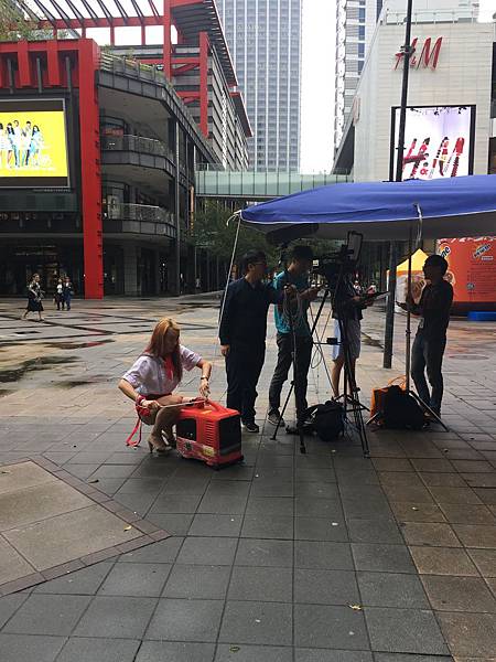 婷婷 黑鮑魚包香腸