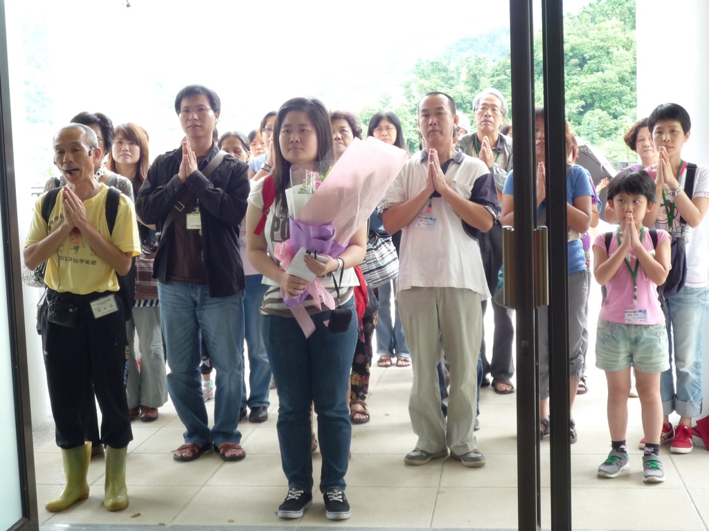 置頂照片:來到小林公祠,獻上一捧鮮花是必須的(李清景,2012).JPG 置頂照片:來到小林公祠,獻上一捧鮮花是必須的(李清景,2012).JPG