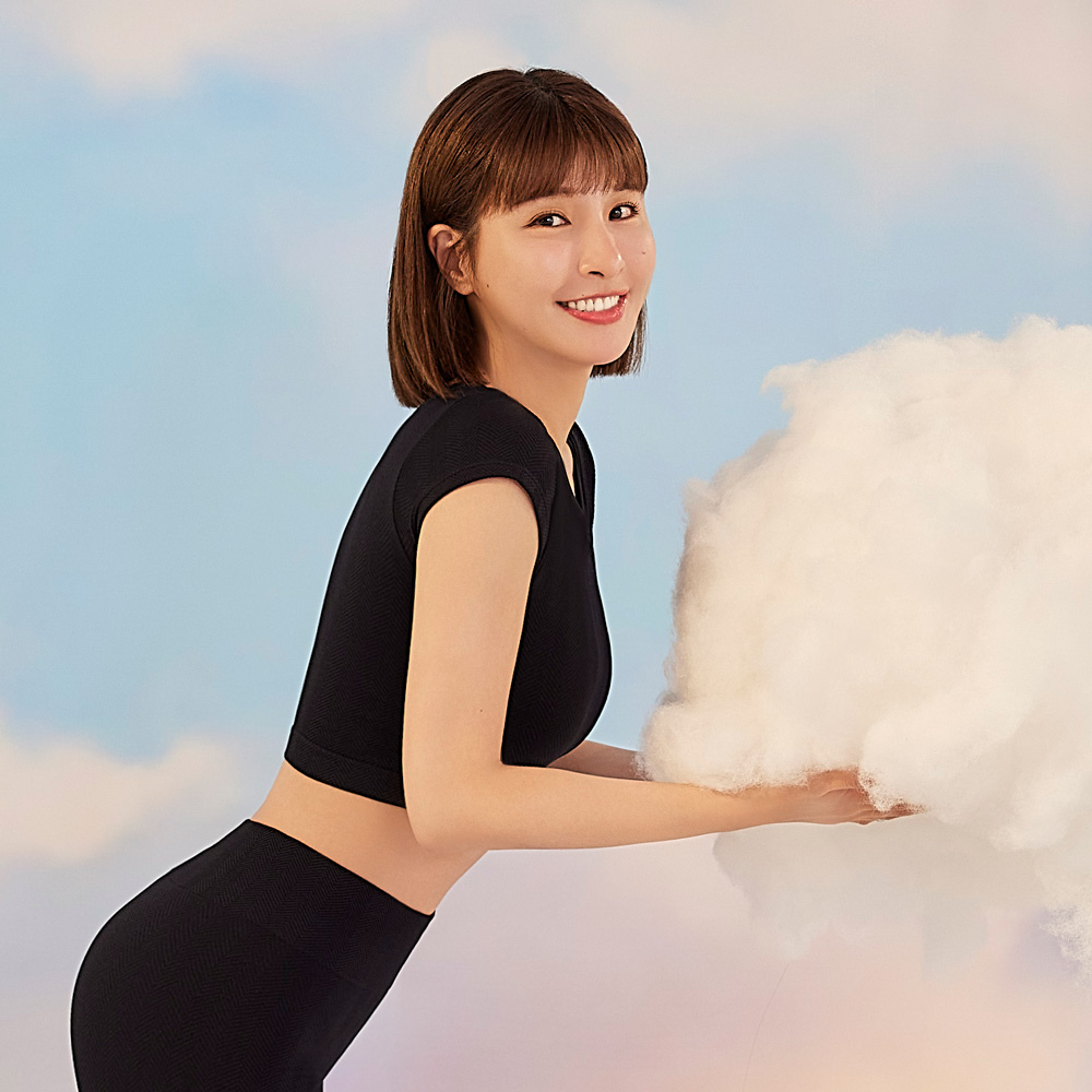 【2024AW】QQ雲 固定式罩杯短袖上衣(黑)-3.jpg