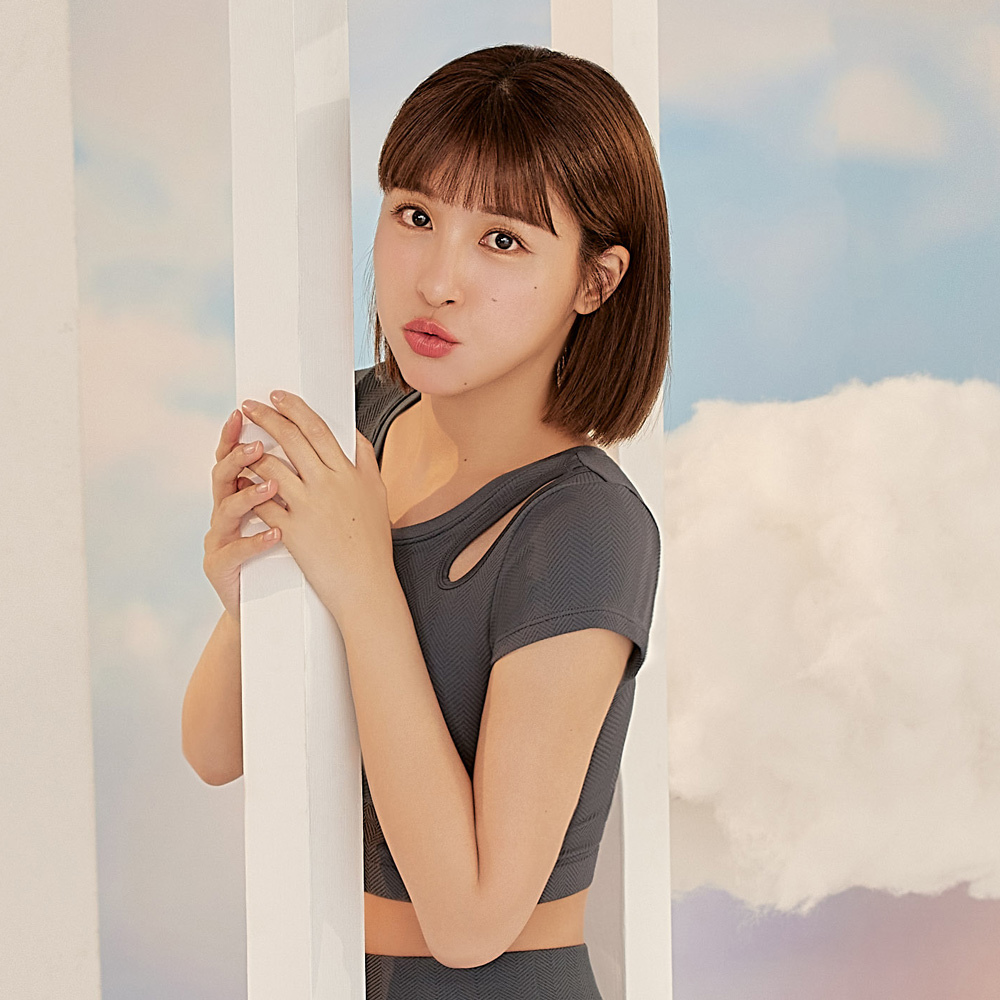 【2024AW】QQ雲 固定式罩杯短袖上衣(鐵石灰)-1.jpg