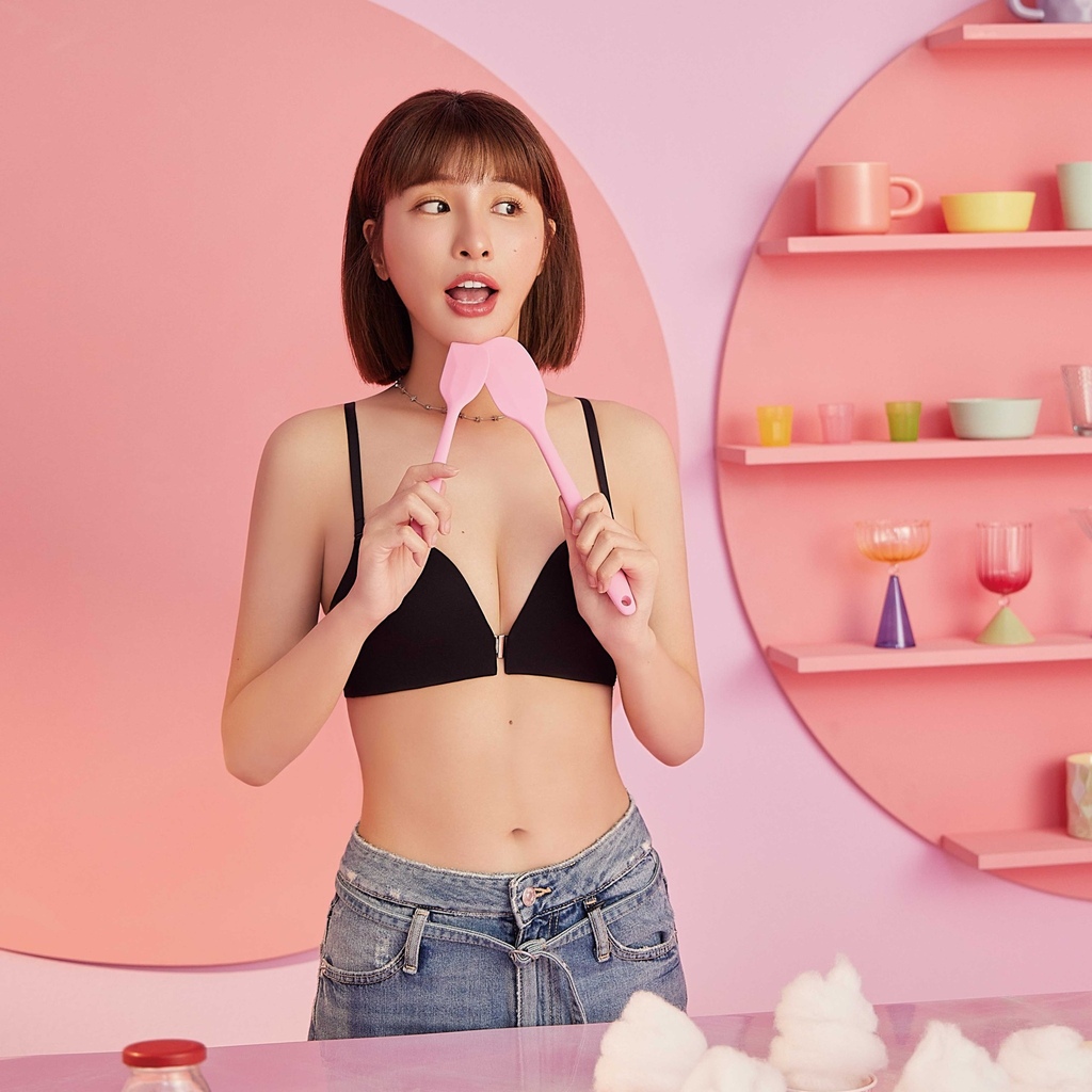 【2024AW】QQ雲 無鋼圈紓壓無痕前扣內衣(黑)-3.jpg