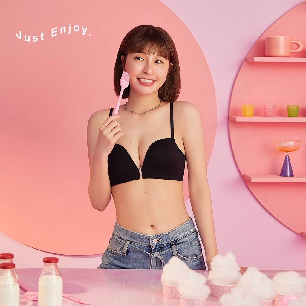 【2024AW】QQ雲 無鋼圈紓壓無痕前扣內衣(黑)-5.jpg