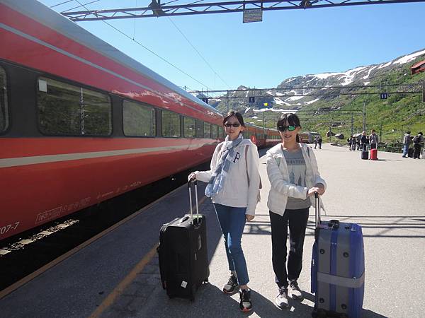 IMG_0055.JPG IMG_0055.JPG