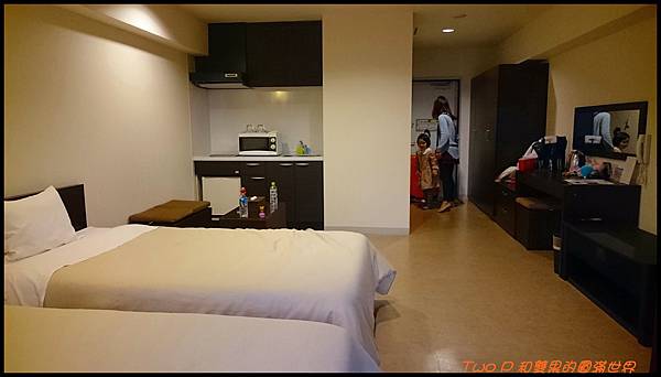 cats33.JPG cats33.JPG