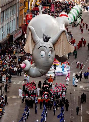 Horton the Elephant2 (Jeff Christensen, AP).JPG