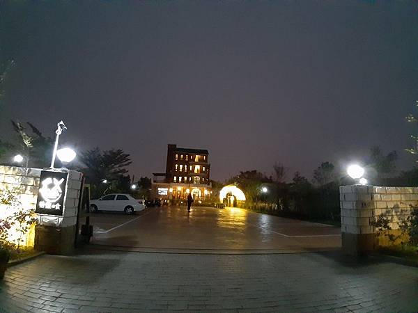 20190212_180632.jpg4709669260121946034