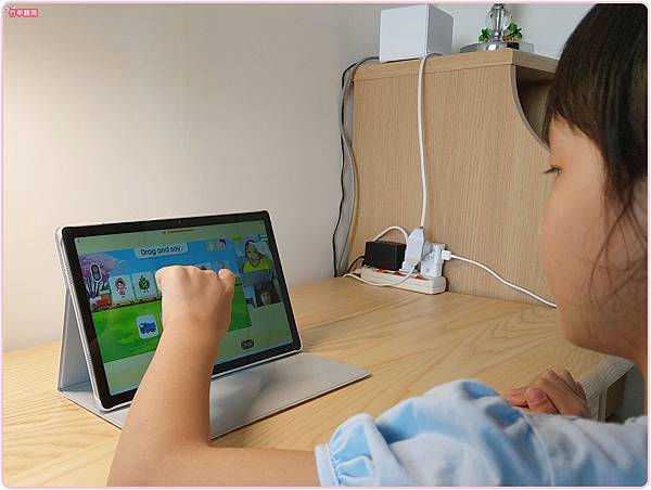 【兒童英語學習心得】中文填鴨式背英語 VS 外師遊戲中學英語