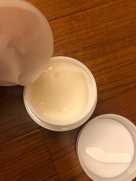 OZIO蜂王乳QQ潤白凝露 肌膚Q彈水噹噹❤️