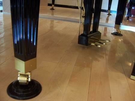 隔絕器輪座.jpg 隔絕器輪座.jpg