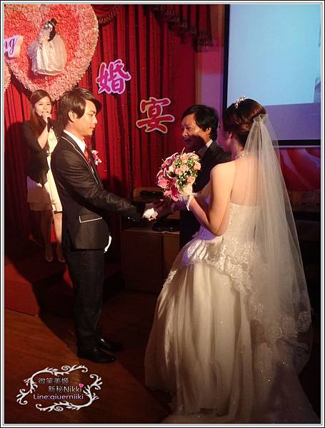 惟婷親人將惟婷交給了晉緯